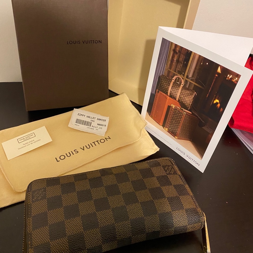 Louis Vuitton Zippy Wallet Damier